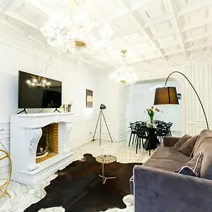 Apartment Navona Artist 10, Rome