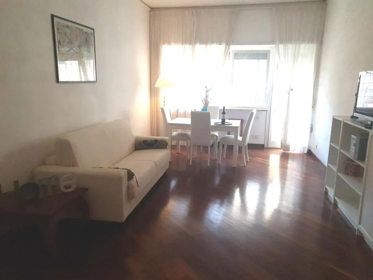 Apartment Appartamento Luminoso Villa Pamphili Rome