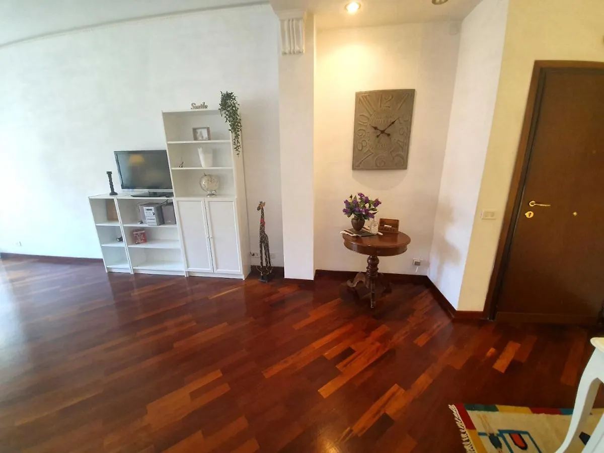 Appartamento Luminoso Villa Pamphili Rome 0*,  Italy
