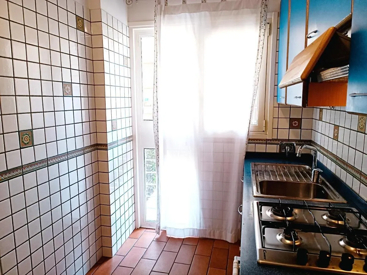 Appartamento Luminoso Villa Pamphili Rome Apartment